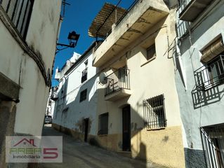 Haus  Calle santiago ramon y cajal. Casa en venta calle ramón y cajal, alcúescar