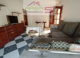 Rent Flat in Sur. Piso 3 habitaciones bodegones