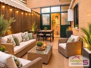 Etagenwohnung in Sur. Piso 121 m² con patio privado, garaje y posibilidad de 2ª plaza