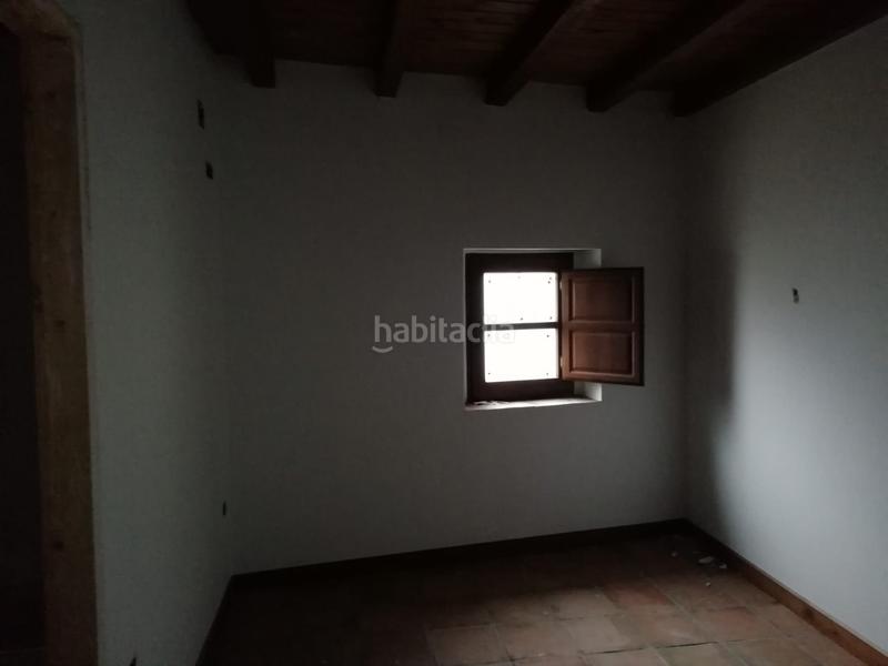 Foto ccb35c67-9f2b-47a1-a4d9-a6c2b8f7a048. Masia a calle manzanar 18 a Garganta (La)