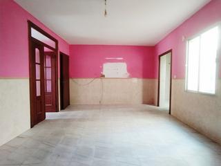 Casa a Calle cordel 3. Casa en venta para reformar en puebla de obando