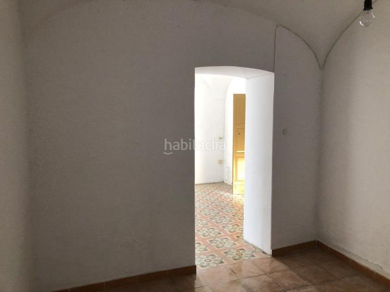 Foto 62ff3554-4ed3-43a3-9637-629cdde24ea1. Casa adossada amb aparcament a Garrovilla (La)