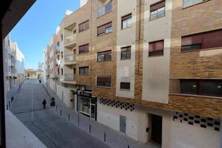 Local commercial à Almendralejo. Locales en almendralejo