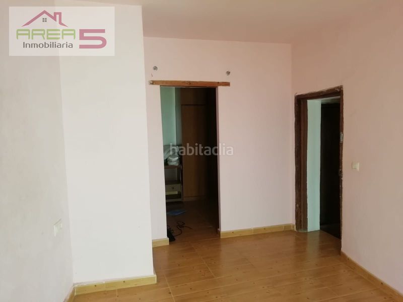 Foto 8c32a7a4-f564-4232-bce8-917e3da12809. Casa a Serradilla