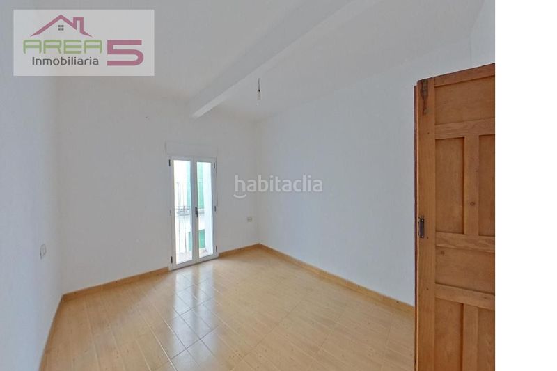 Foto d7b93394-2df0-47ff-b901-cd7735f5e8ea. Casa a Serradilla