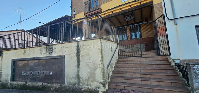 Foto dd153d97-6ffb-441d-9579-51654cc247ee. Edifici a avenida de la constitución 28 a Cuacos de Yuste