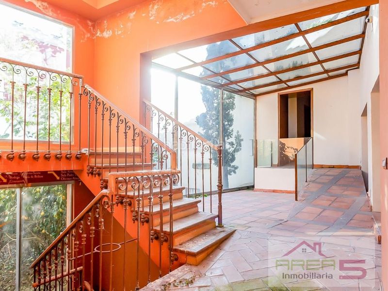 Foto 014ed711-9fbd-4751-b3aa-d15b7917485c. Edificio hotel en venta con historia de conquistadores ideal como inversión en una población llena de encanto. en Trujillo
