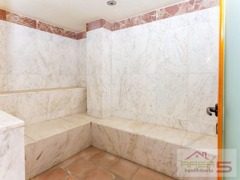 Foto 4d4122e3-0c2d-4fe1-8898-c56ebb1c131e. Edificio hotel en venta con historia de conquistadores ideal como inversión en una población llena de encanto. en Trujillo