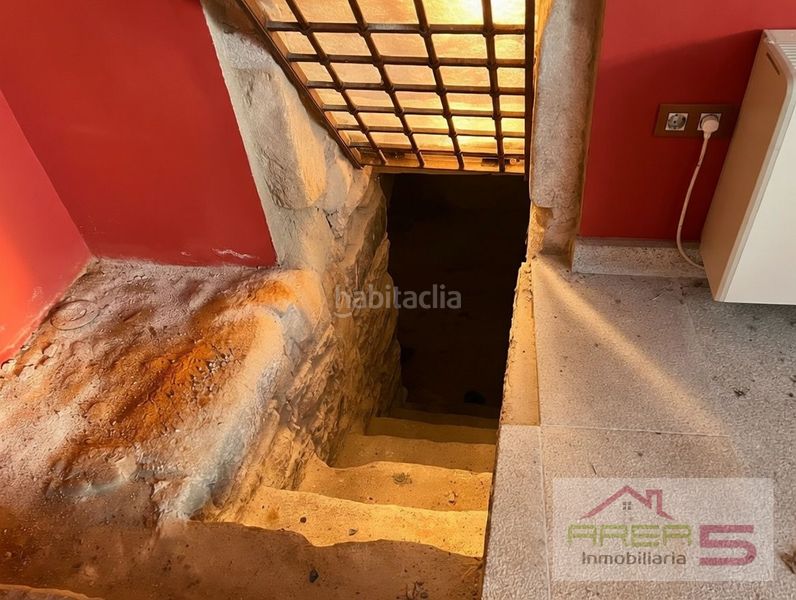 Foto 72e46fbc-a9e8-4c17-afa4-2f28519cd583. Edificio hotel en venta con historia de conquistadores ideal como inversión en una población llena de encanto. en Trujillo