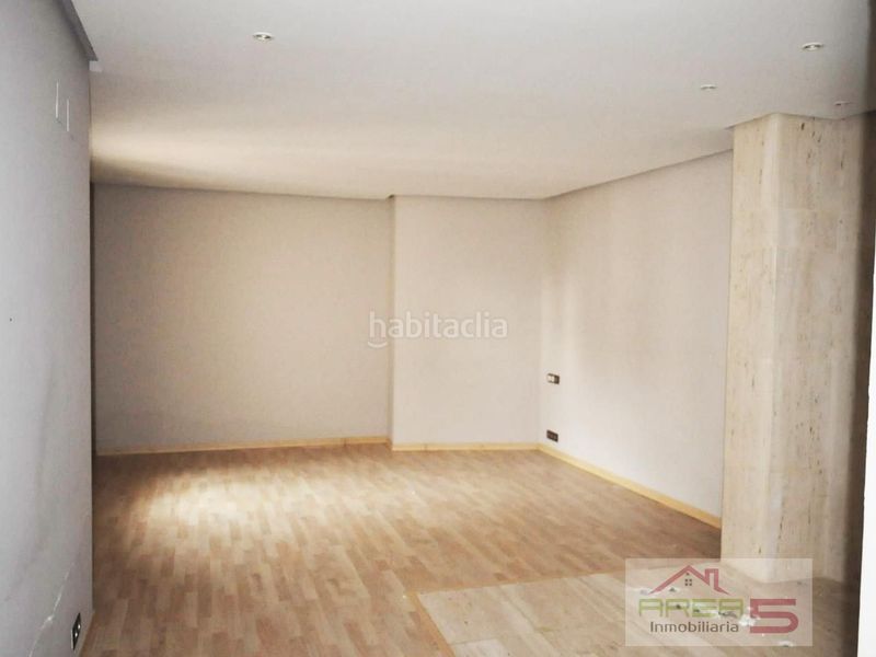 Foto e2370141-b204-4880-9d13-9c8f5a981554. Edificio hotel en venta con historia de conquistadores ideal como inversión en una población llena de encanto. en Trujillo