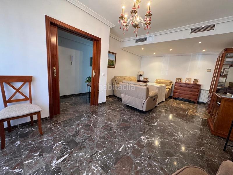 Foto b0b91e1b-c12a-430b-8766-79391b0fd5c7. Maison jumelée avec chauffage parking dans Valdepasillas - La Paz - Huerta Rosales Badajoz