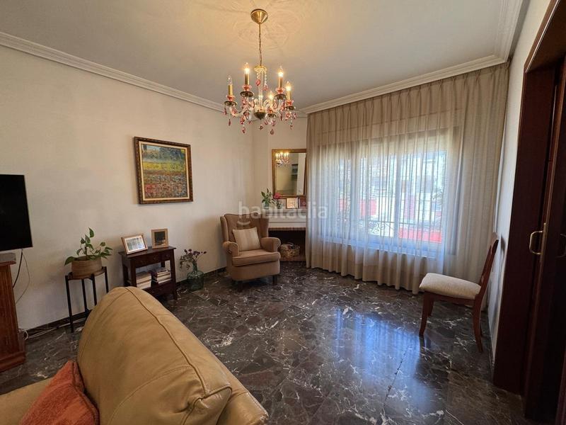 Foto f8cdbba2-fbde-4a98-b4d5-31d1e596a6b1. Maison jumelée avec chauffage parking dans Valdepasillas - La Paz - Huerta Rosales Badajoz