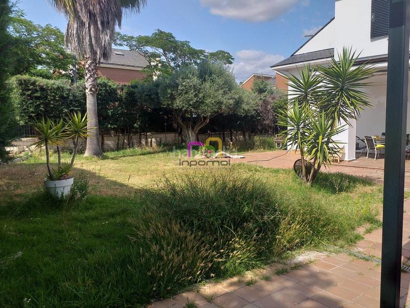 Foto 238c65fb-e154-48ab-a352-3ee03acaa1f9. Casa bifamiliare con riscaldamento parcheggio piscina in Badajoz