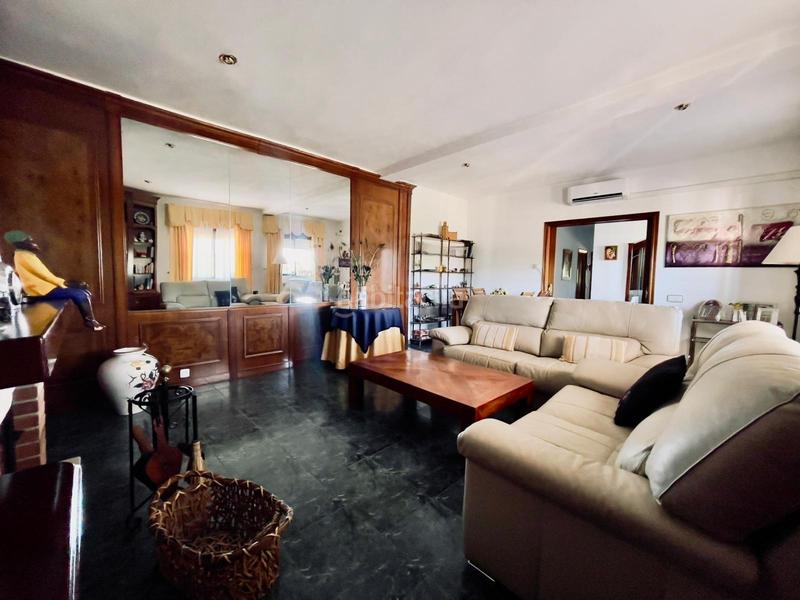 Foto 2a61a290-a736-4156-9429-ee25105bb6c9. Casa amplio chalet con parcela de ensueño en Carretera de Sevilla - Los Montitos Badajoz