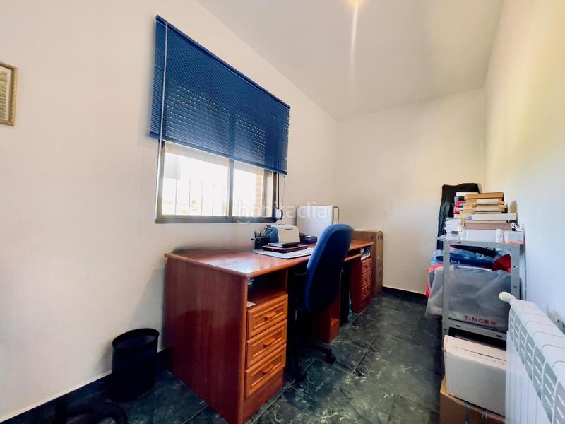 Foto ad39a7fb-3324-44f4-a3b4-0d7618b5e428. Casa amplio chalet con parcela de ensueño en Carretera de Sevilla - Los Montitos Badajoz