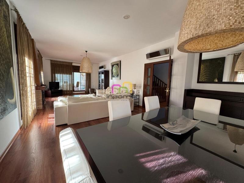 Foto 01feb1c8-181e-4c48-9143-6198904708d1. Chalet exclusivo chalet independiente . en Las Vaguadas Badajoz