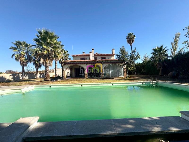 Foto 2c967abb-1e73-4a84-af28-2cd059514f13. Chalet exclusivo chalet independiente . en Las Vaguadas Badajoz