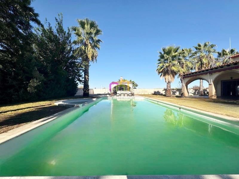 Foto 78db36da-1185-4b7b-b318-8ddbc200d10f. Chalet exclusivo chalet independiente . en Las Vaguadas Badajoz