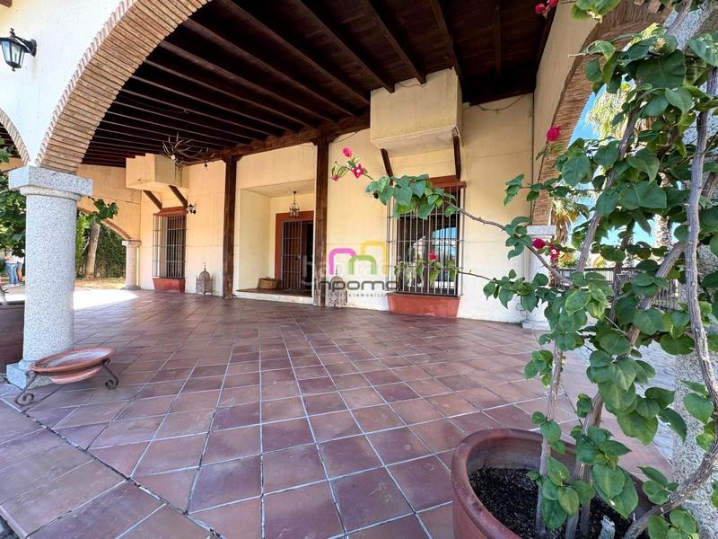 Foto ab7bf4ac-5a68-4733-9c14-67d561c26a51. Chalet exclusivo chalet independiente . en Las Vaguadas Badajoz