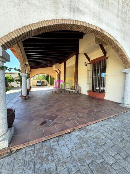 Foto af453bb3-010d-4184-9360-e0907a48866f. Chalet exclusivo chalet independiente . en Las Vaguadas Badajoz