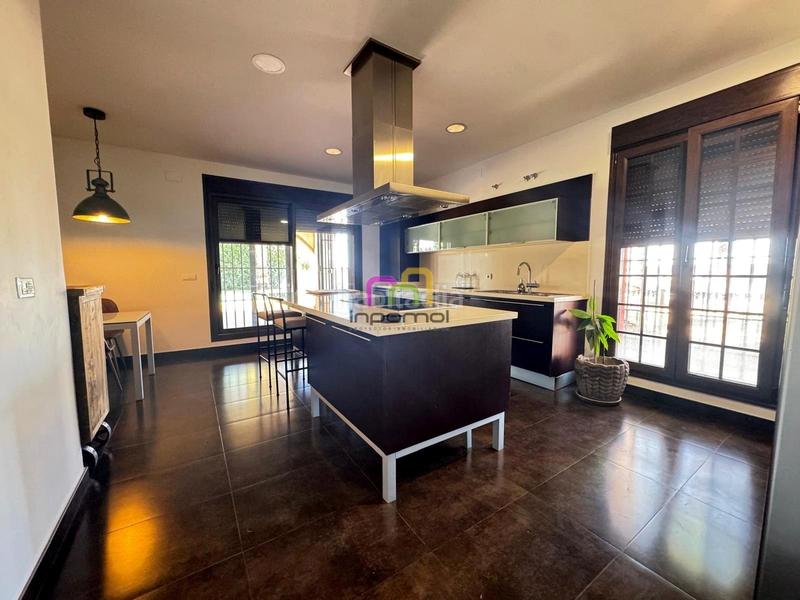 Foto c8a4ff2d-ba4d-4d49-914a-d451ca03ec64. Chalet exclusivo chalet independiente . en Las Vaguadas Badajoz