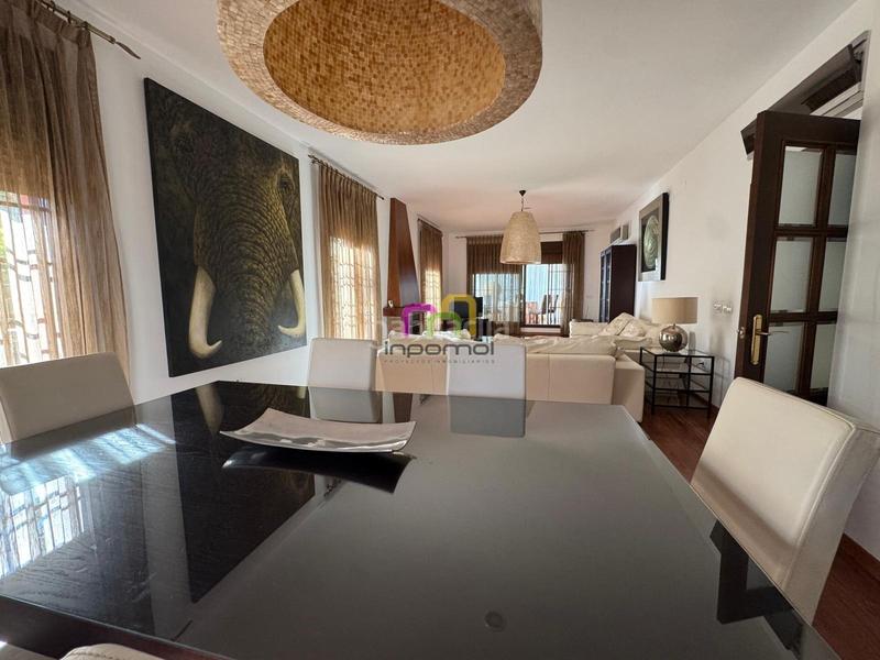 Foto cb5d8dac-967c-4745-b8d1-acd412335fbc. Chalet exclusivo chalet independiente . en Las Vaguadas Badajoz