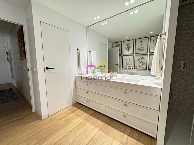 Foto 5d8004a6-0a1e-475a-bec3-1dc17f89af13. Pis amb calefacció aparcament a Pardaleras Badajoz