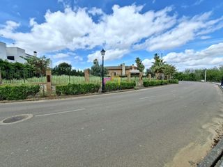 Terreny residencial a Golf Guadiana. Oportunidad única parcela en urb. campo de golf, badajoz
