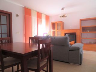 Semi detached house in Albuera (La). Fantástico adosado seminuevo en la albuera a escasos 20 min de b