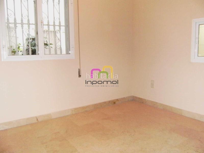 Foto 9b2a5695-6732-4456-9c47-a7f90e168e1a. Piso amplio piso con terraza en el centro!!! en Casco Antiguo Badajoz