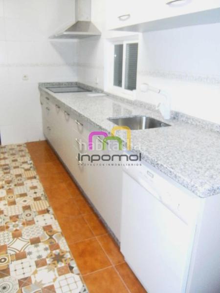 Foto b7a9bef3-3e1e-4341-a0a4-666abac13038. Piso amplio piso con terraza en el centro!!! en Casco Antiguo Badajoz