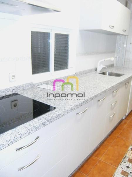Foto dae0be3b-03f0-43bd-a193-08a0b91688f9. Piso amplio piso con terraza en el centro!!! en Casco Antiguo Badajoz