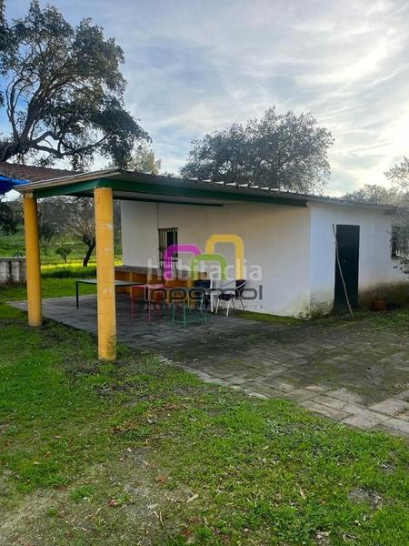 Foto 22c0cf6d-8faa-4f32-8a10-9493355f4268. Masia amb calefacció aparcament piscina a Las Vaguadas Badajoz