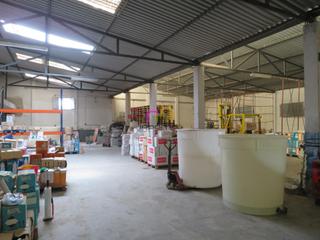 Nau industrial a Maria Auxiliadora - Barriada de Llera. Gran nave de 520 m2 con entreplanta y dos bañosen venta en barri