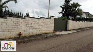 Terreny residencial a Las Vaguadas. Amplia parcela, ubicacion privilegiada