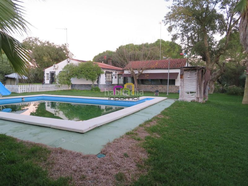 Foto b1ce0923-3a6e-4f76-a454-49e411a918c6. Masia amb calefacció aparcament piscina a Casco Antiguo Badajoz