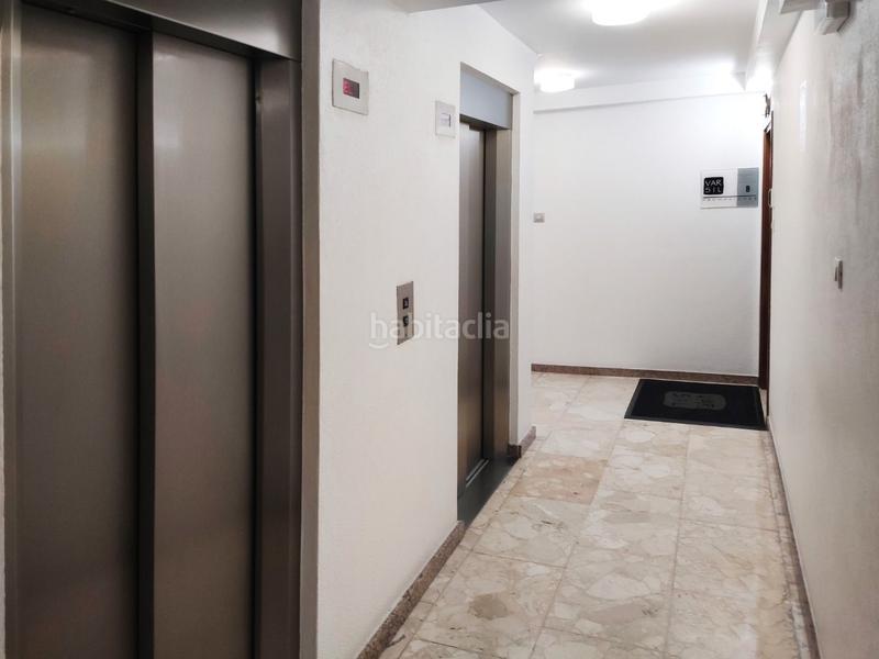 Foto aaffff8c-751e-47f8-acbd-bca079d72c44. Location bureau dans Ensanche Coruña (A)