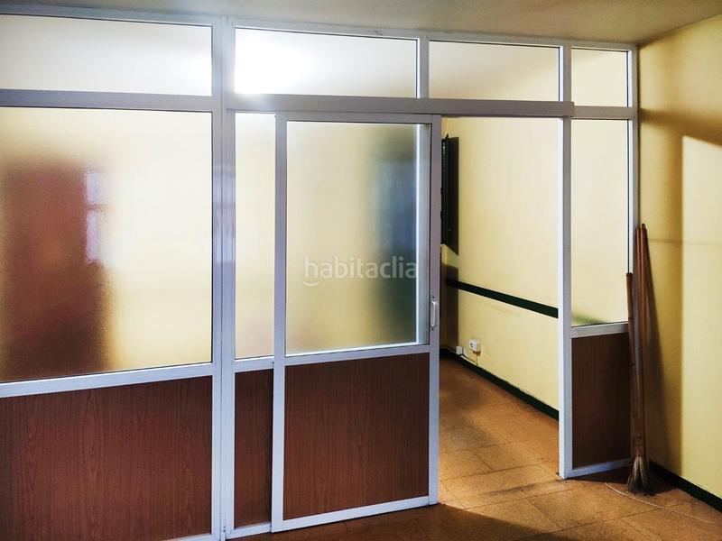 Foto 4ca2991f-87c5-4fa8-8f30-d7ab568e6f3c. Lloguer oficina a Ensanche Coruña (A)