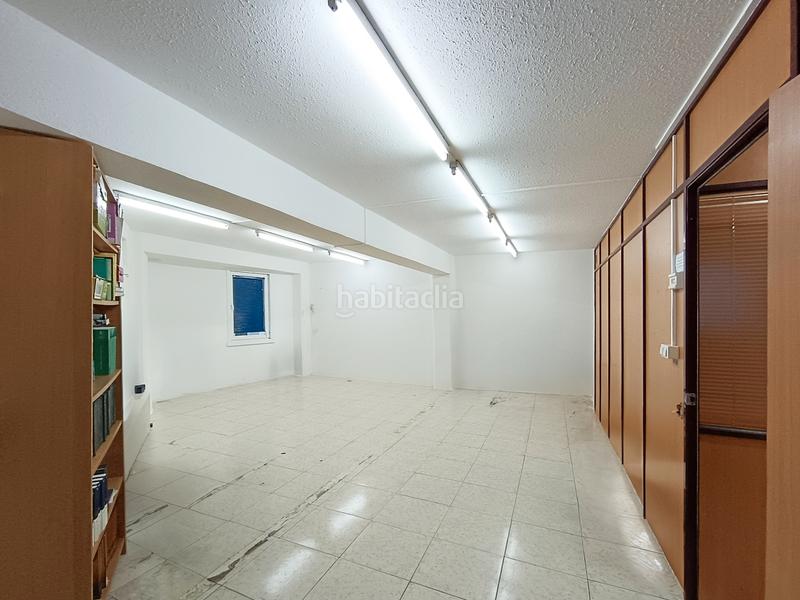 Foto 73bcabc0-3636-4a33-b58e-646b0619ee4a. Location local commercial dans rua ramon maría aller 2 dans Coruña (A)