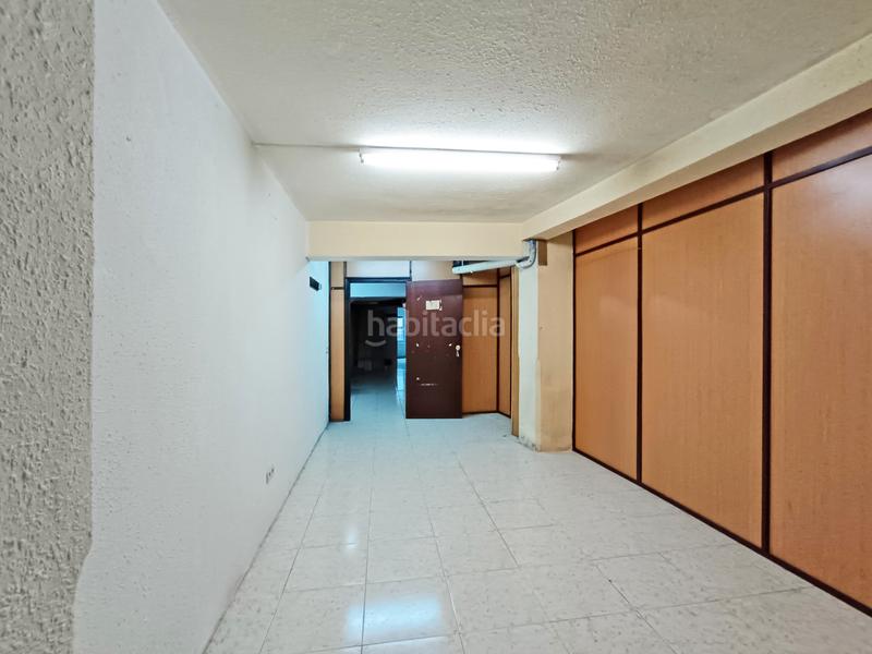 Foto 9862ef4d-b9e5-4834-8591-e4d68f6a0156. Miete geschäftsraum in rua ramon maría aller 2 in Coruña (A)