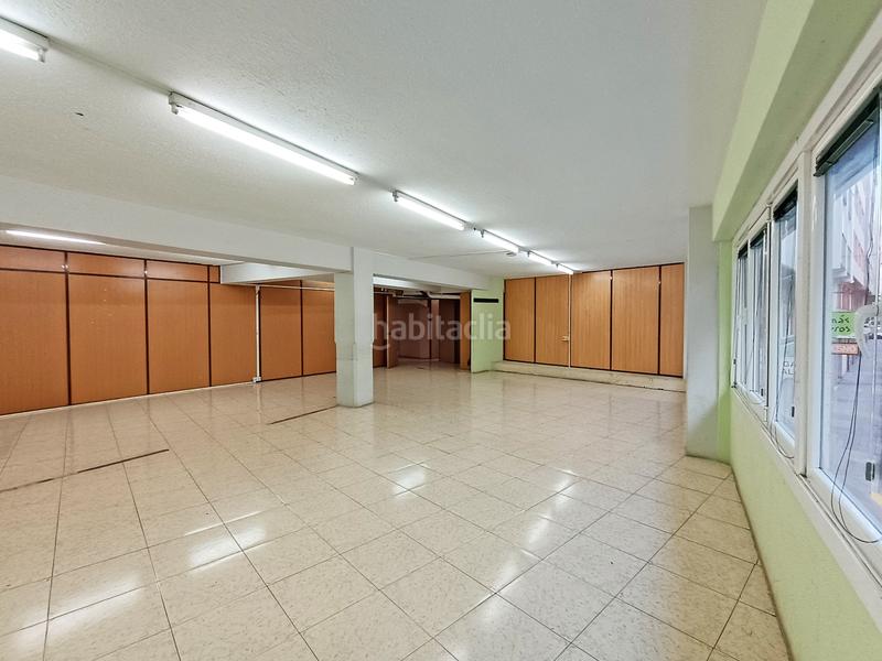 Foto c25afa23-f214-433b-bd0f-0b5fc9ab6870. Rent business premise in rua ramon maría aller 2 in Coruña (A)