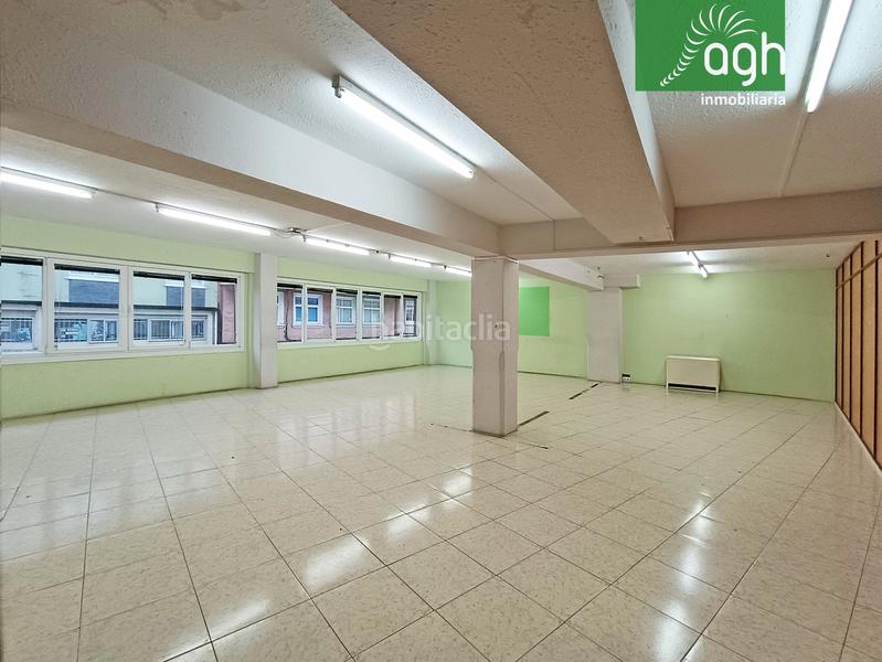 Foto f65e679b-aff9-43dc-8401-9031004ec8ae. Rent business premise in rua ramon maría aller 2 in Coruña (A)