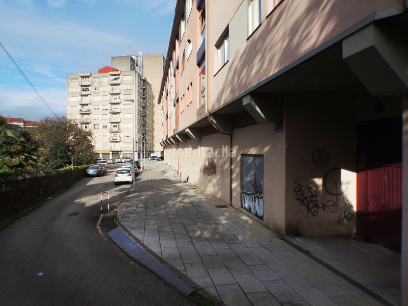 Foto 5bba8dda-f0e2-42cd-8b27-3f82bb8ce702. Local comercial a Betanzos