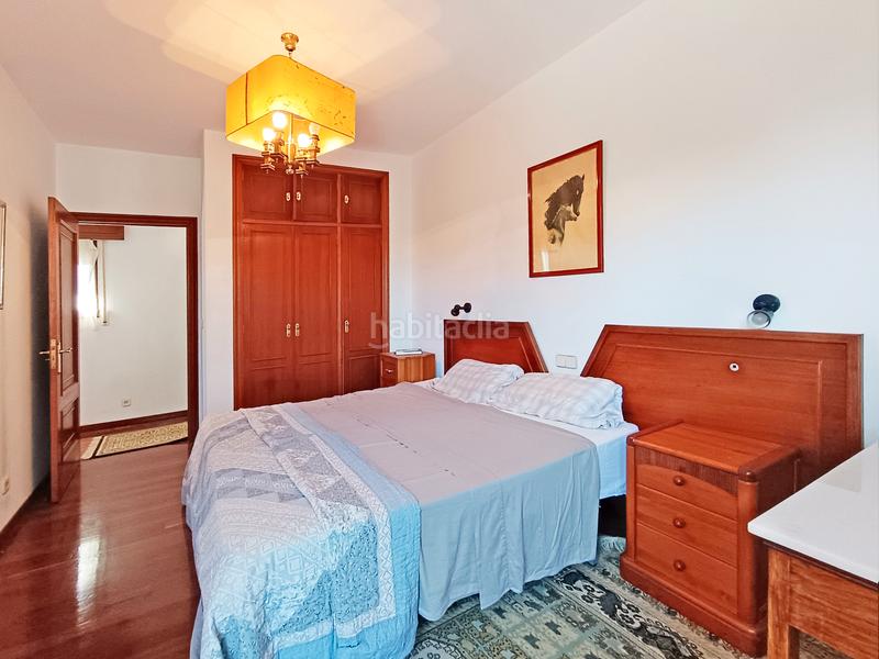 Foto aff51b34-d5d4-40cf-b8b7-700b70c6fe11. Chalet *** una casa con personalidad en el centro *** en Oleiros