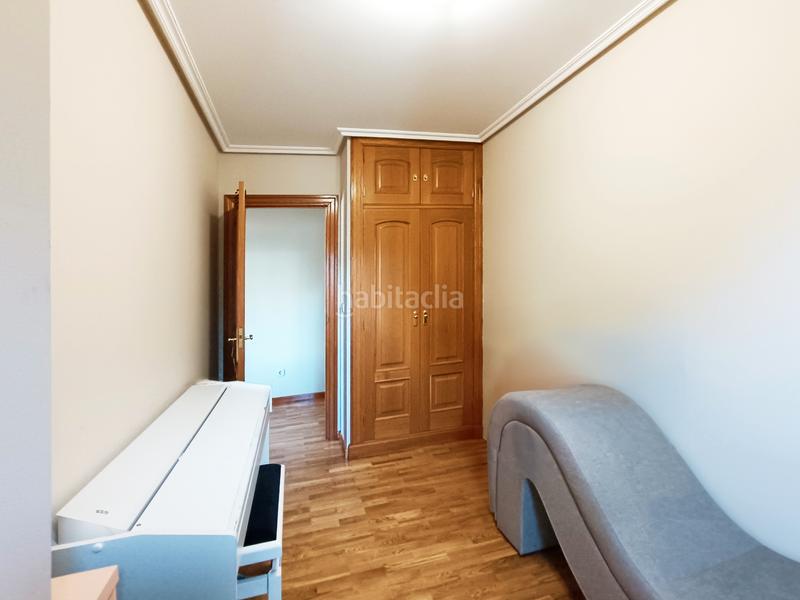 Foto 5ba82f14-804f-4cb1-8579-d6d446bef47c. Piso *** luz, espacio y comodidad para tu familia en Perillo *** en Oleiros