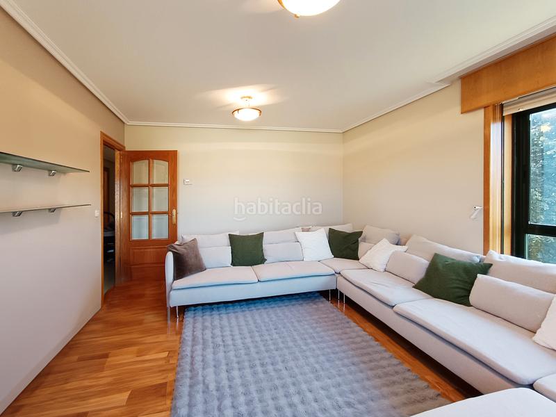 Foto bcc2f671-1f26-445e-8b29-1c257da95c92. Piso *** luz, espacio y comodidad para tu familia en Perillo *** en Oleiros