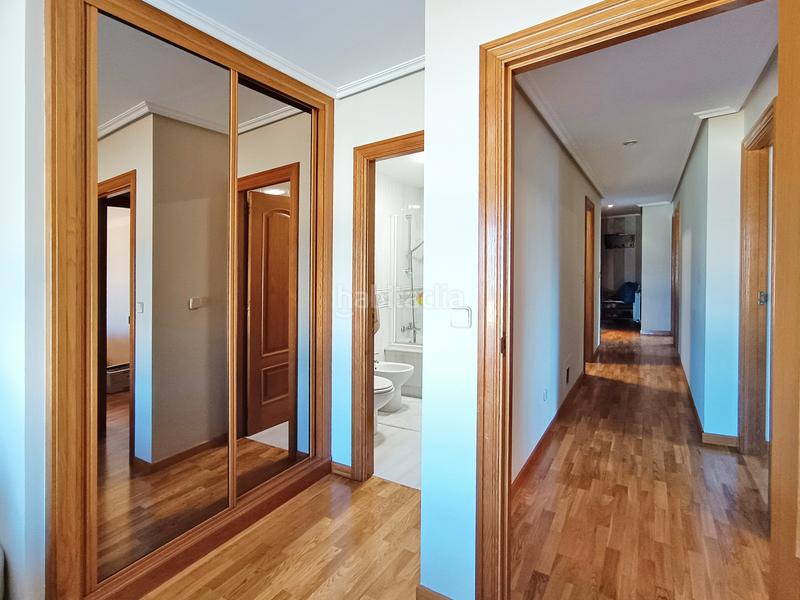 Foto f2c73da4-127c-45cb-84fc-1c6c181095a6. Piso *** luz, espacio y comodidad para tu familia en Perillo *** en Oleiros