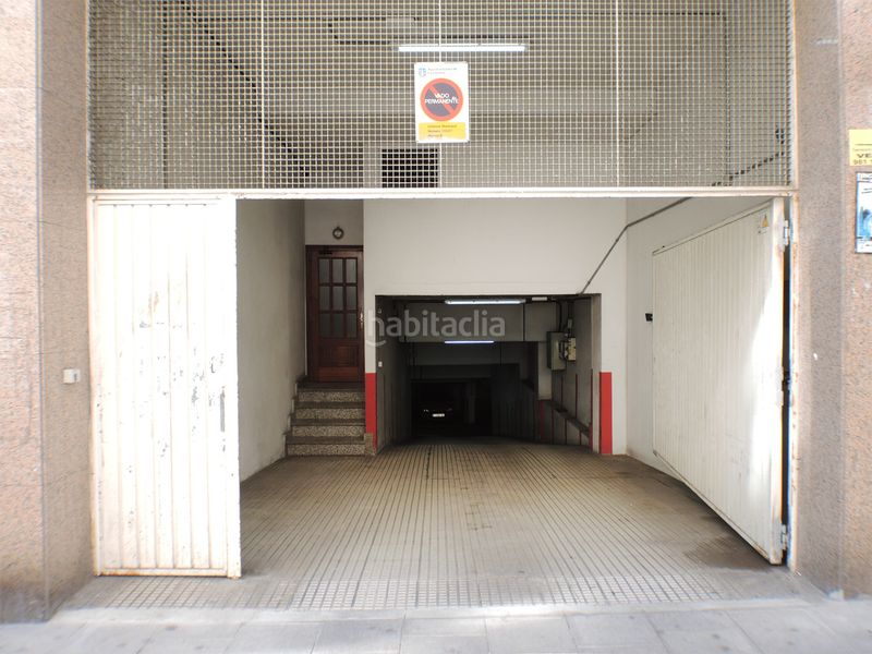 Foto 750bf0ab-2bd4-4caa-8a86-989c235e3006. Aparcament cotxe a rúa rianxo 6 a Cuatro Caminos - Plaza de la Cubela Coruña (A)