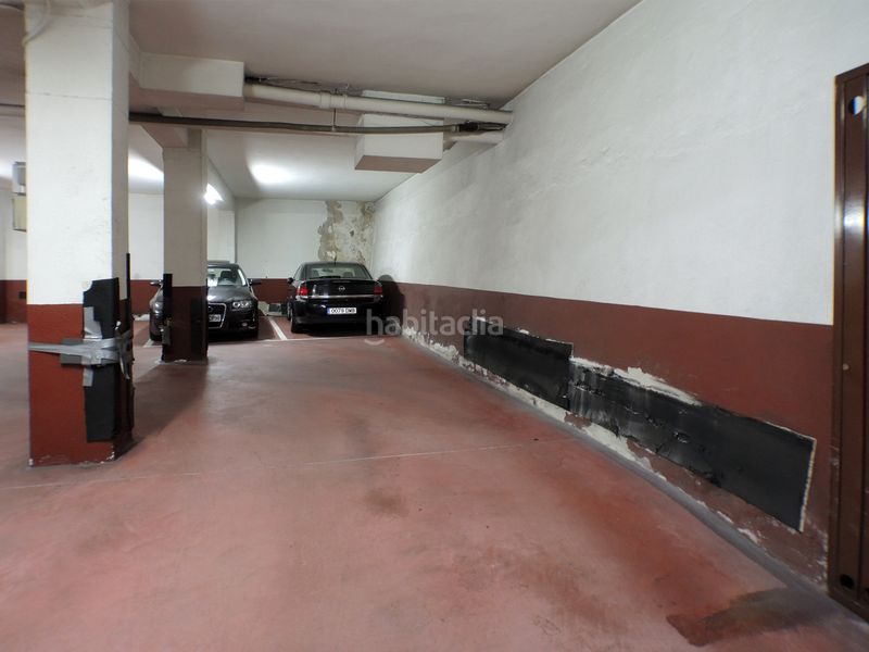 Foto ebc4ebb3-234c-4b30-a518-96b5d016d651. Aparcament cotxe a rúa rianxo 6 a Cuatro Caminos - Plaza de la Cubela Coruña (A)