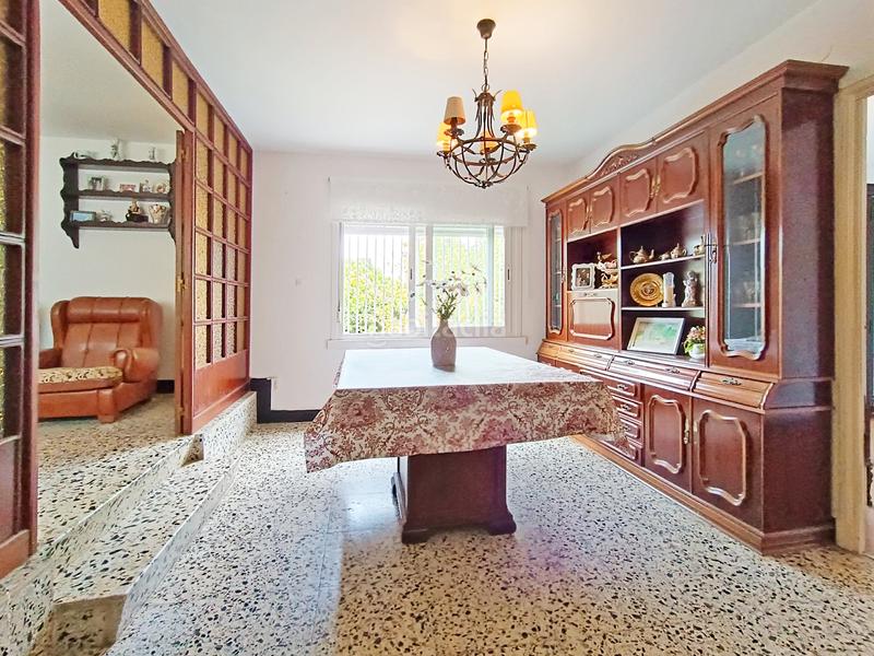 Foto b248e903-eb39-4756-87b9-3494d7b79db0. Maison avec parking dans Sada